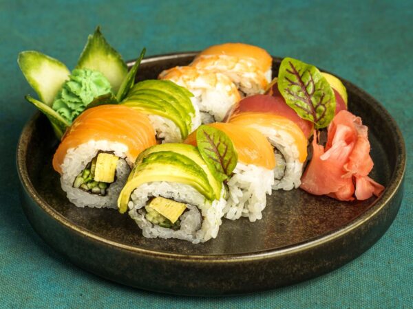 RAINBOW ROLL