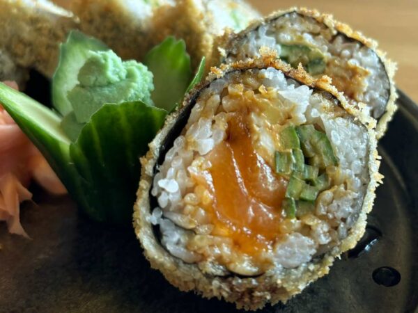 SALMON GOJIRA ROLL