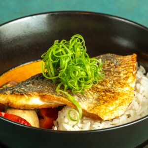 DORADĂ CU SOS CURRY